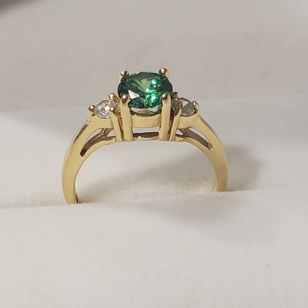 14k Solid Yellow Gold Round Brilliant Cut Green Emerald & Diamond Ring - Picture 5 of 12